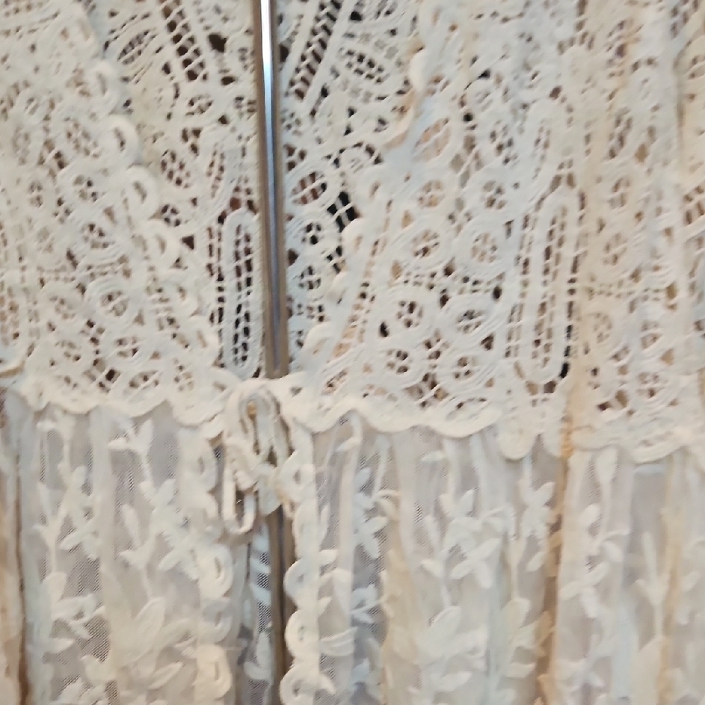 035 POL Ivory Lace Front Tie Blouse - Picture 3 of 8